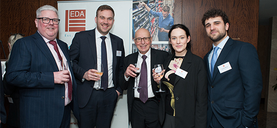 Stearn-Electric-team-with-their-winner-George-Jeffries-(far-right)