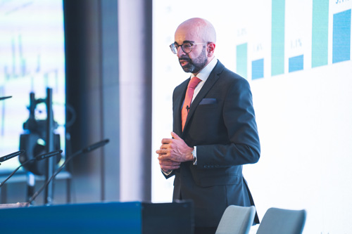 Professor Noble Francis presents the Industry Economic Forecast