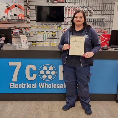 Erin Moore-Mason a Trainee Assistant Branch Manager at 7 Core Electrical Wholesale (Sleaford Branch) with her Distinction in her EDA Product Knowledge Module Lighting (Introduction) 